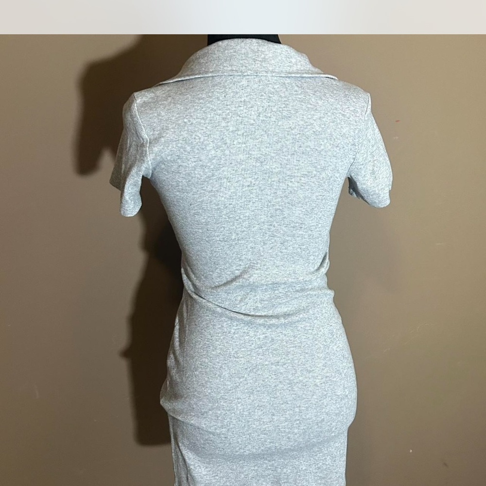 Hello Kitty Gray Ribbed Top - Picture 4 of 4